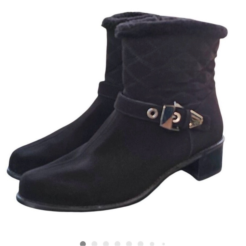 Stuart Weitzman Women’s ankle Bootie Black "Furgorby" Aquatex Faux Fur Sz 9 fall